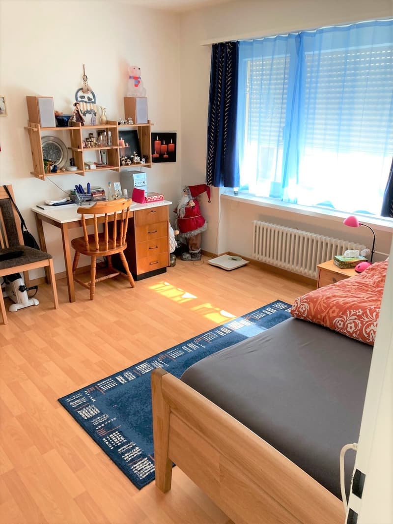 "Befristet bis 31.03.2027 - Ruhige und zentral gelegene Wohnung" (5)