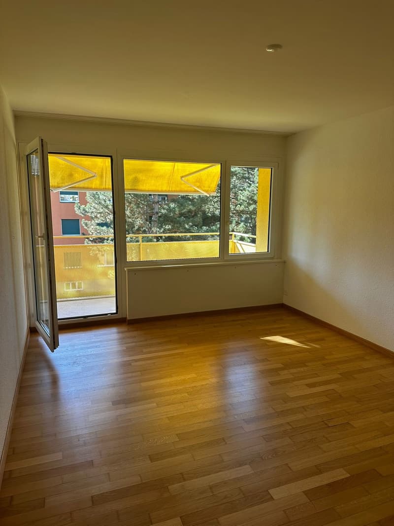 Charmante 2.5-Zimmer-Wohnung in Oberglatt (4)