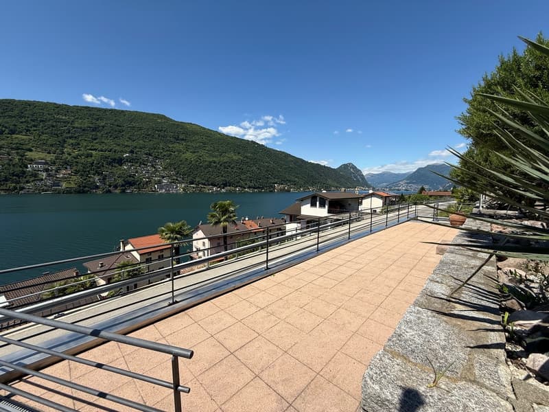 VILLA MODERNA CON BELLISSIMA VISTA LAGO DI 180 (3)
