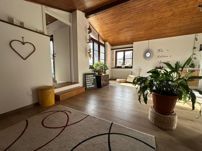Casa bifamiliare con Rustico e giardino nel nucleo (7)