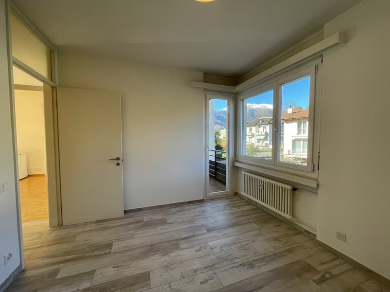 COMODO E SPAZIOSO 4.5 LOC. NEL VERDE A DUE PASSI DAL CENTRO (8)
