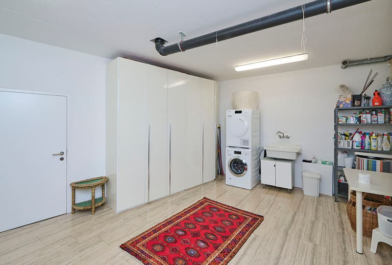 Stupendo 4,5 locali con vista lago in residenza prestigiosa (12)