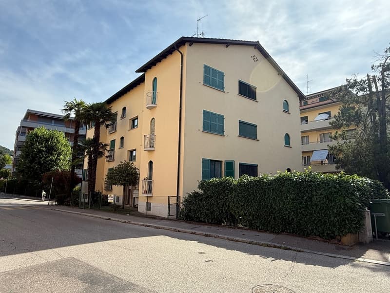 COMODO APPARTAMENTO 4 LOC. IN ZONA TRANQUILLA (2)