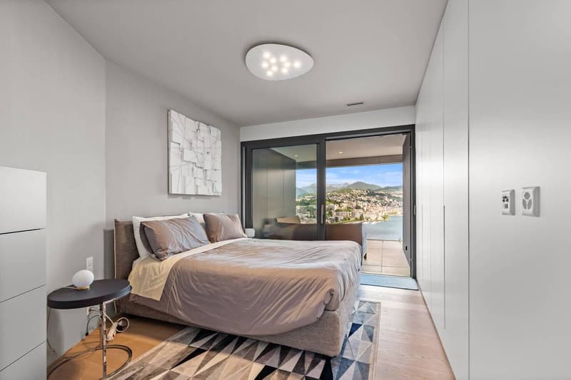 Unique lake-view penthouse in Prestigious Nizza Paradise Residence (12)