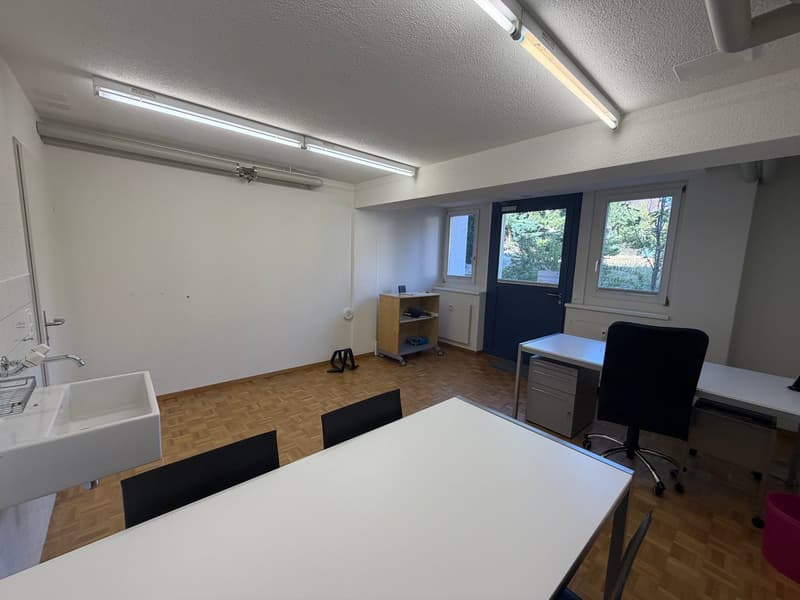 Charmantes Gewerbelokal / Büro in Brütten – ca. 20 m² (5)