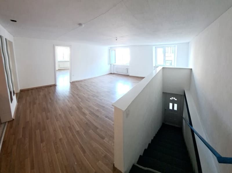 Maison multifamiliale d'angle avec 2 appartements plus 1 atelier en centre-ville (4)
