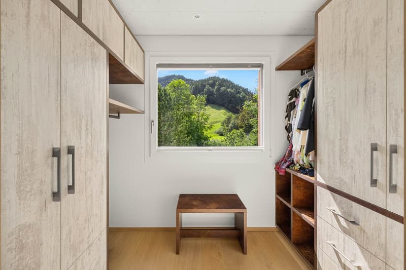 Traumhaftes 6.5-Zimmer-Einfamilienhaus mit Einliegerwohnung an privilegierter Flusslage (12)