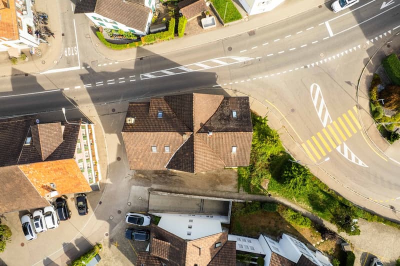 Vollvermietetes Mehrfamilienhaus mit spannendem Entwicklungspotenzial (3)