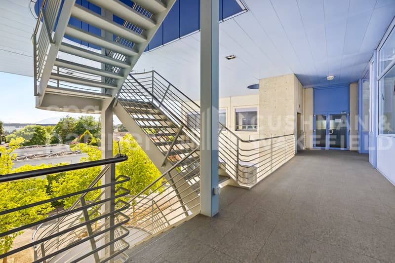 Surfaces professionnelles aménagées proche gare de Meyrin - Grand-Puits 42 (7)
