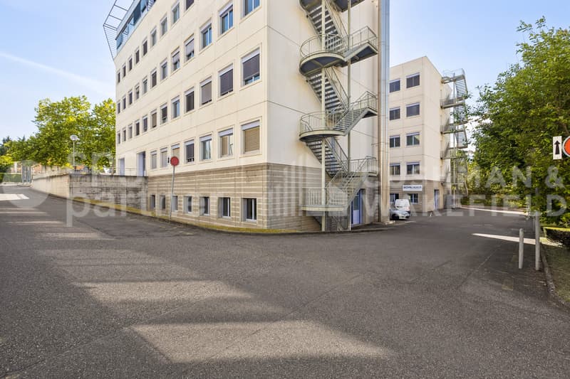 Bureaux et surfaces d'activité avec monte-charges à Meyrin - Grand-Puits 42 (11)