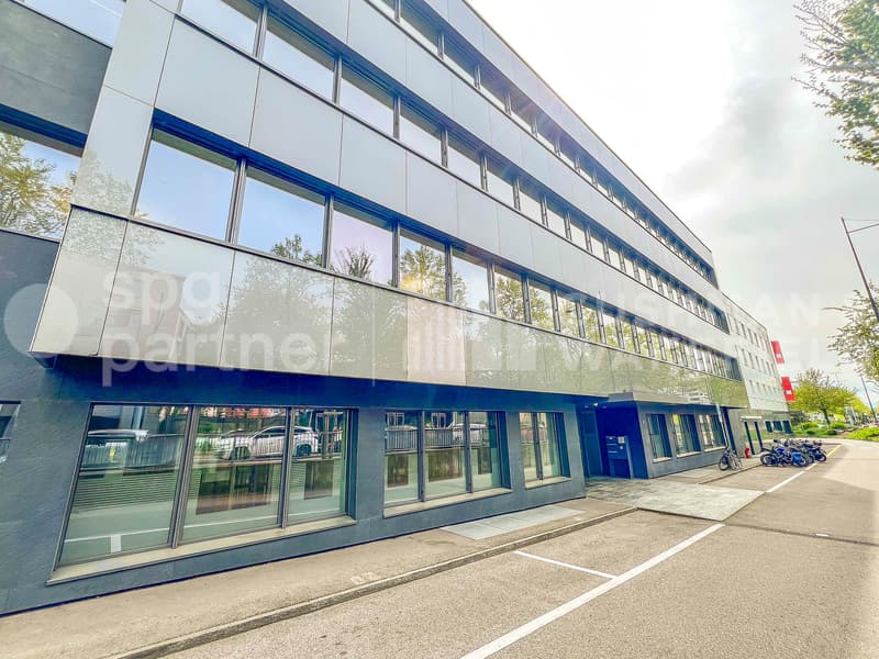 Bureaux lumineux de 210 m² à louer | Chemin des Olliquettes 10, Lancy (12)