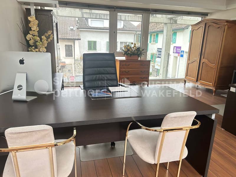 Bureau (8)