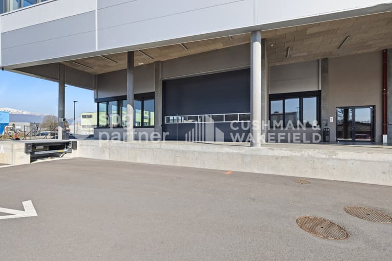 Métiers Vernier -  Regroupez vos activités sur un seul étage de 1500 m² (5)