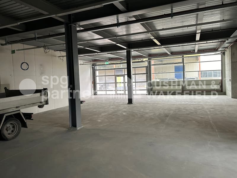 CHAMP-COLIN Ateliers et bureaux Plug & Play dans une zone stratégique (8)