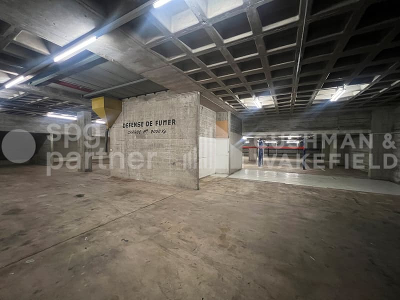 Jeunes 23 - Grande surface de stockage fonctionnelle de 1?500 m², zone industrielle stratégique (5)