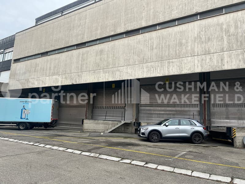 Jeunes 23 - Dépôt logistique au rez-de-chaussée de 1?000 m², La Praille (3)