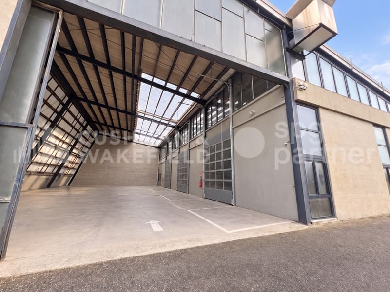 Grande surface industrielle de 2'390 m² | Rare à Genève | Disponible immédiatement (10)