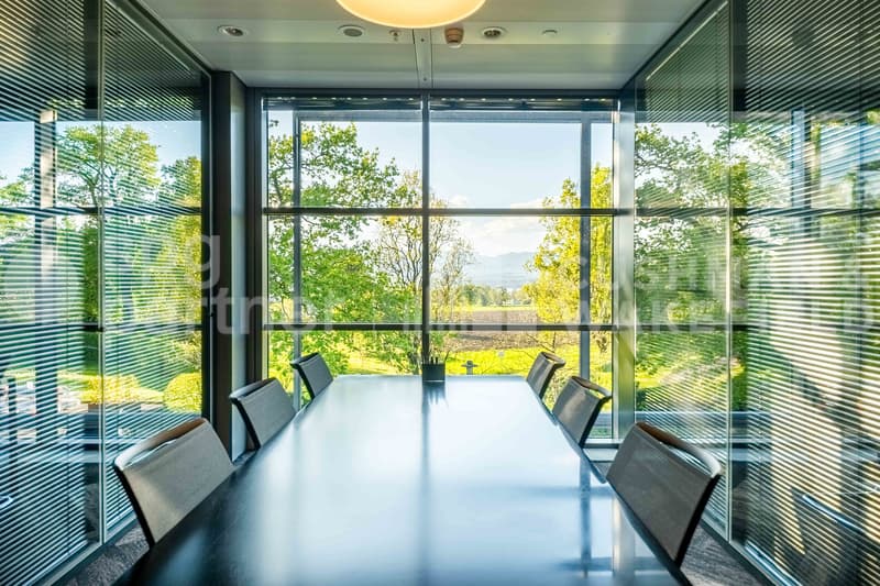 Grande surface de bureaux aménagés de 1?450 m² à louer - Onyx Business Park (5)
