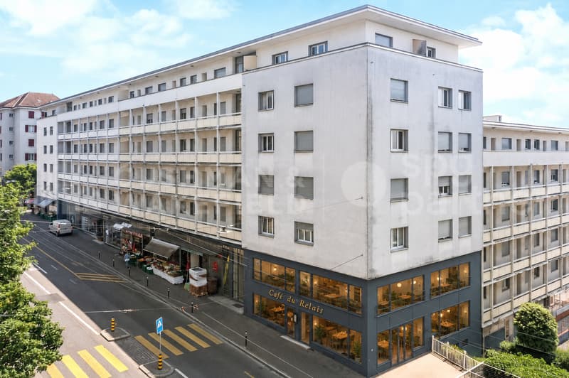 Arcade de 235 m² à forte visibilité, disponible immédiatement - Morges 163 (1)