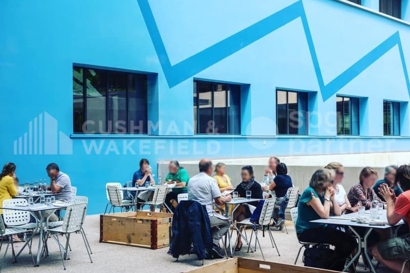 Restaurant de 336 m² avec deux terrasses et dépôt à Charmilles, Genève (4)