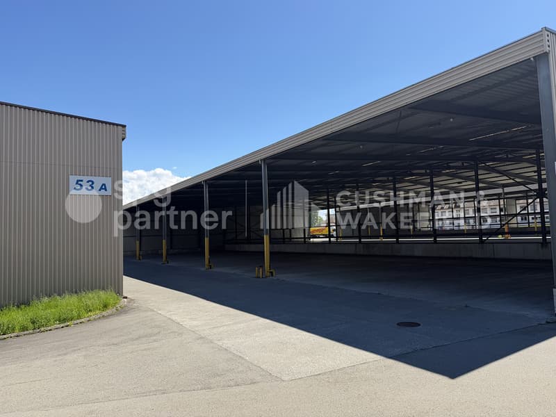 Des halles fonctionnelles et modulables au coeur de la Côte vaudoise - Verrerie 2A (1)