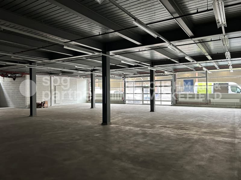 Ateliers et bureaux Plug & Play dans une zone stratégique - Champ Colin (6)