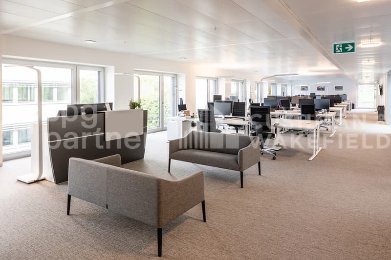 Bureau Plug&Play lumineux dans le quartier de Vidy - Rhodanie 58 (3)