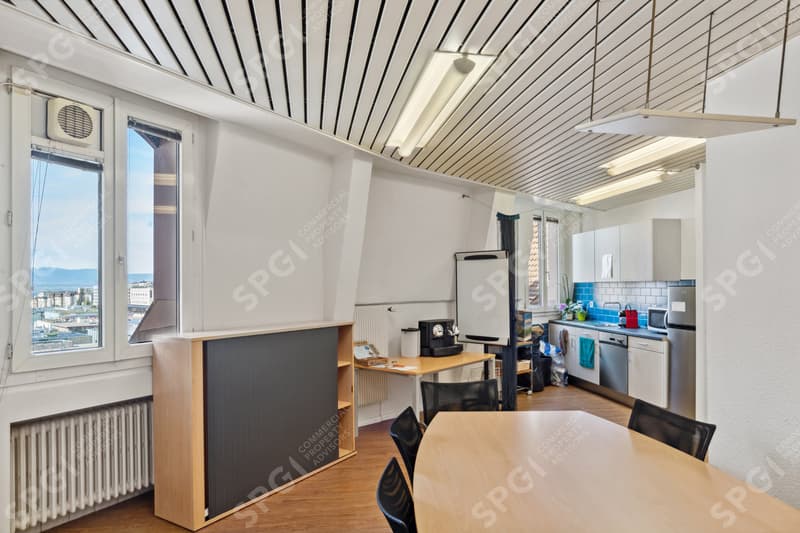 Bureaux clé en main dans le centre historique de Lausanne - Grand-Chêne (12)