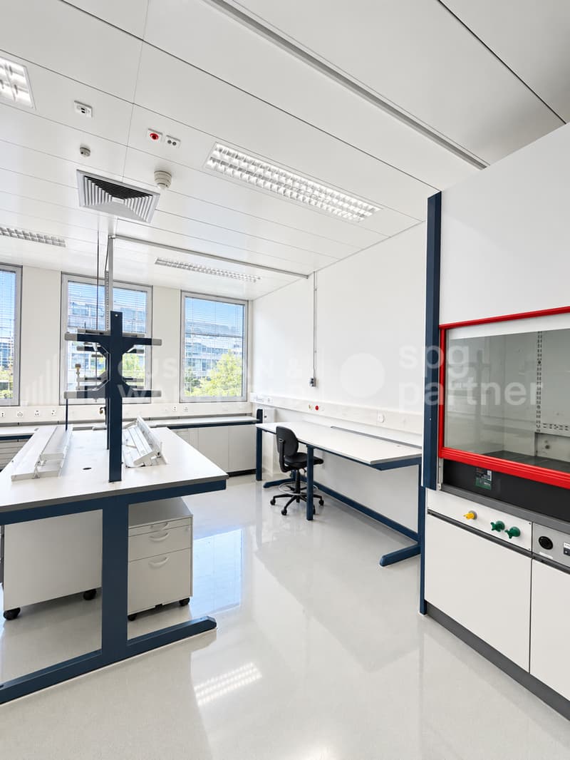 Bureaux et Laboratoires Biotech équipés - CTN 14 (2)