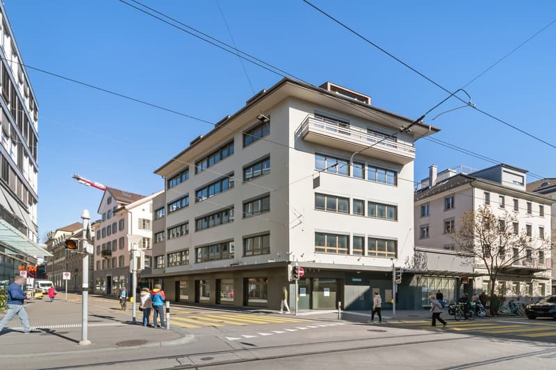 Praktische Lagerflächen an zentraler Lage im Seefeld, Zürich (1)
