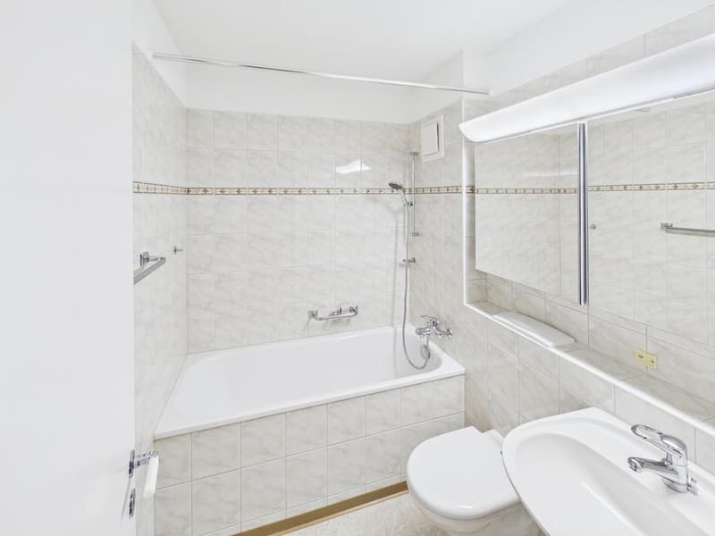 Charmante 2-Zimmer-Wohnung mit Balkon in Zürich-Witikon (5)