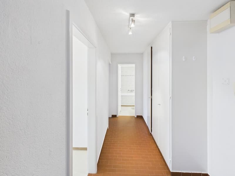 Charmante 2-Zimmer-Wohnung mit Balkon in Zürich-Witikon (4)