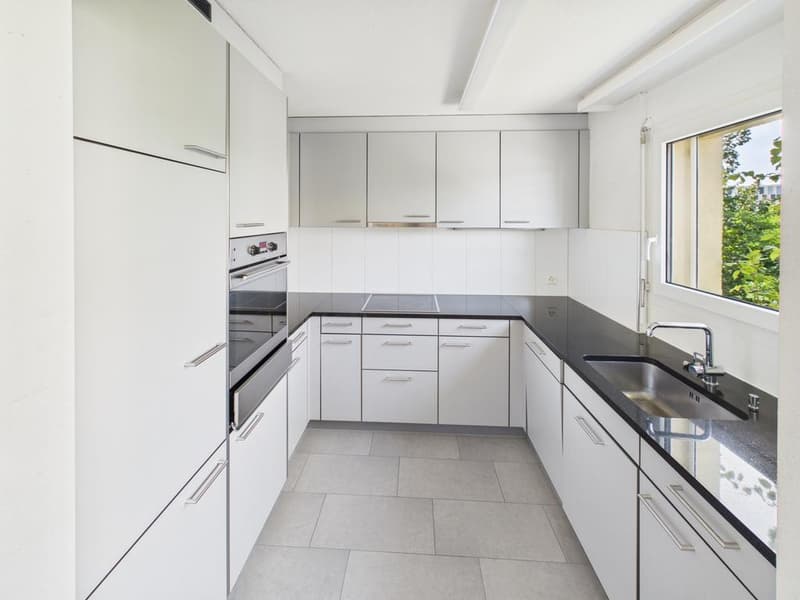 Attraktive 4.5-Zimmerwohnung im 3. Obergeschoss in Glattbrugg (3)