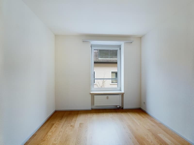 Zentral liegende 3.5-Zimmer-Wohnung am Limmatplatz (4)