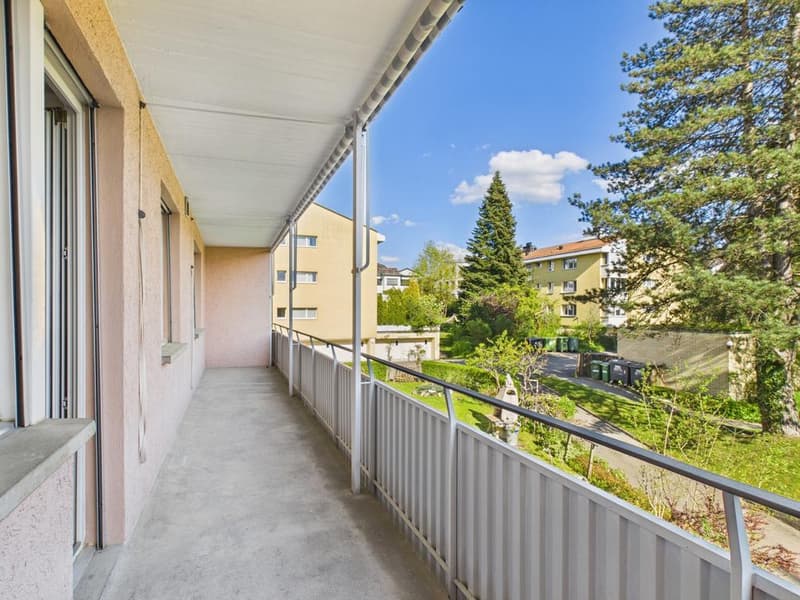 Charmante 2-Zimmer-Wohnung mit Balkon in Zürich-Witikon (8)