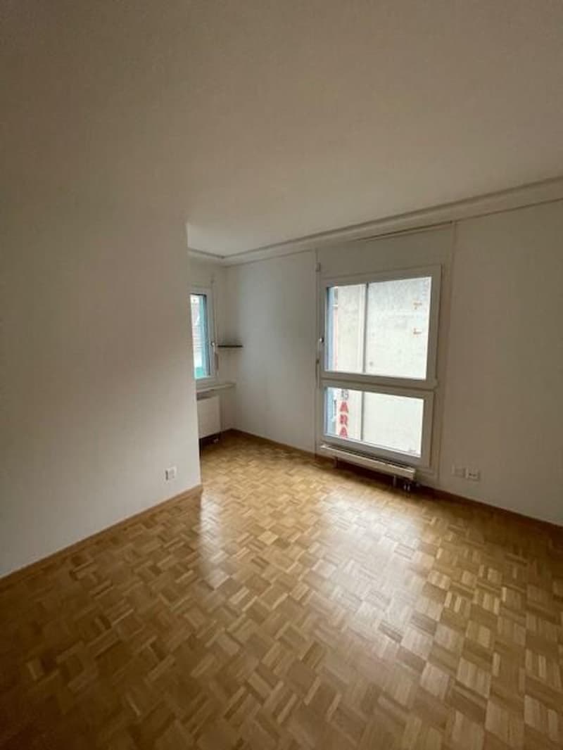 Attraktive 4.5-Zimmerwohnung im Herzen von Zürich Kreis 4 (4)