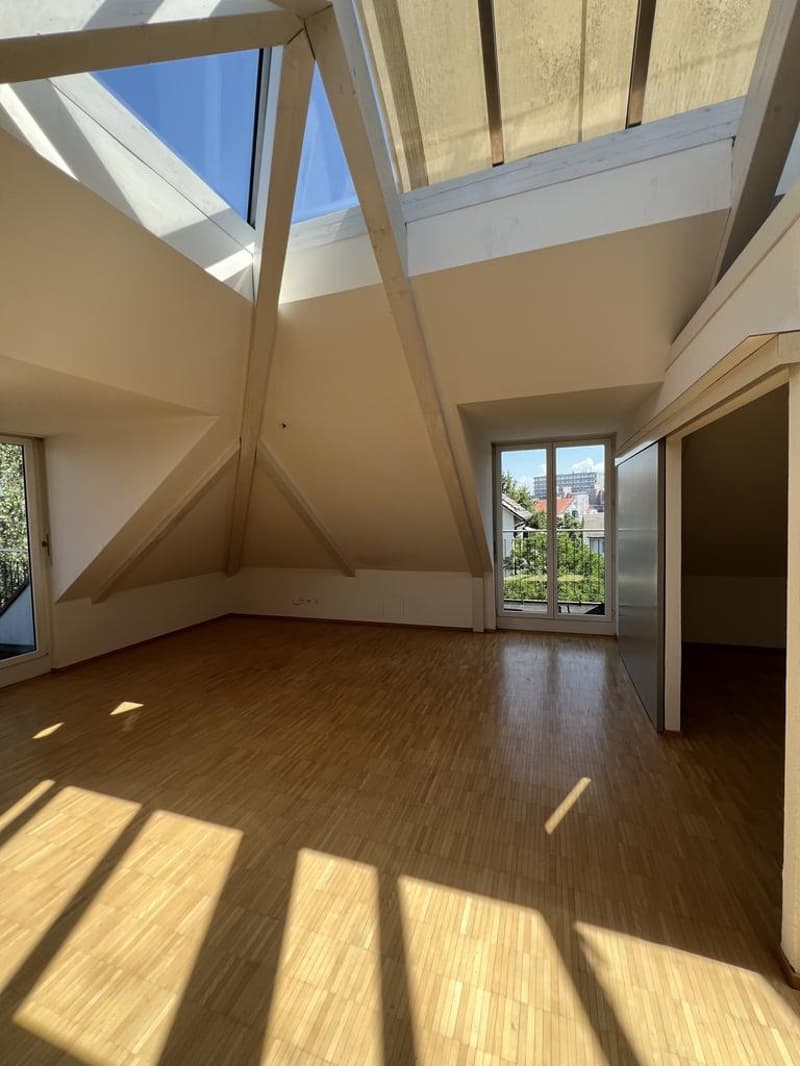 Helle 3.5-Zimmer-Dachwohnung mit Galerie (3)