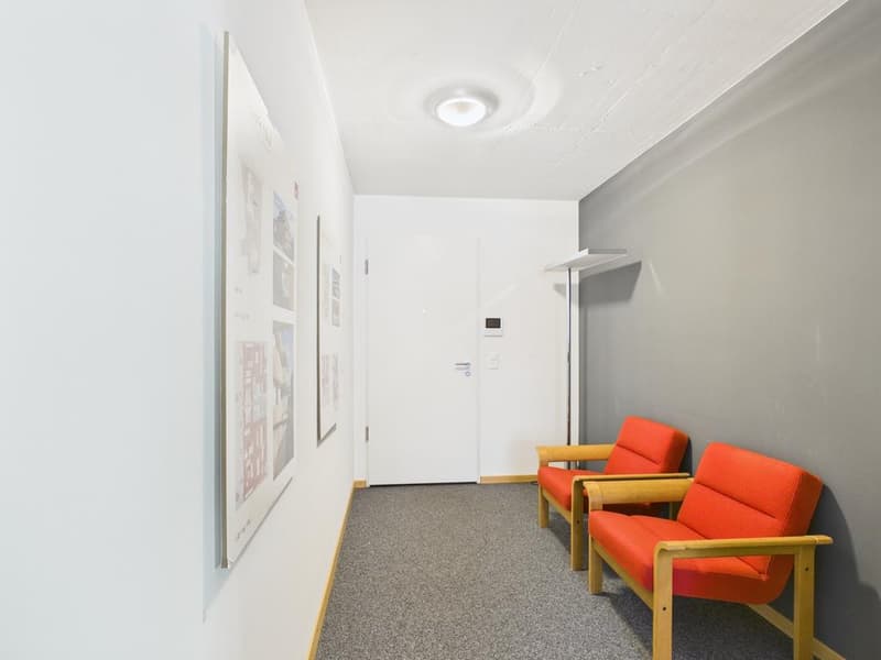Attraktive Bürofläche an der Hagenholzstrasse in Zürich-Oerlikon ! (2)