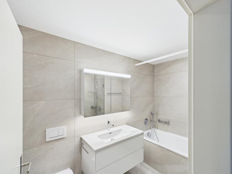 3.5-Zimmer-Wohnung mit neu saniertem Bad und Balkon in Glattpark (11)