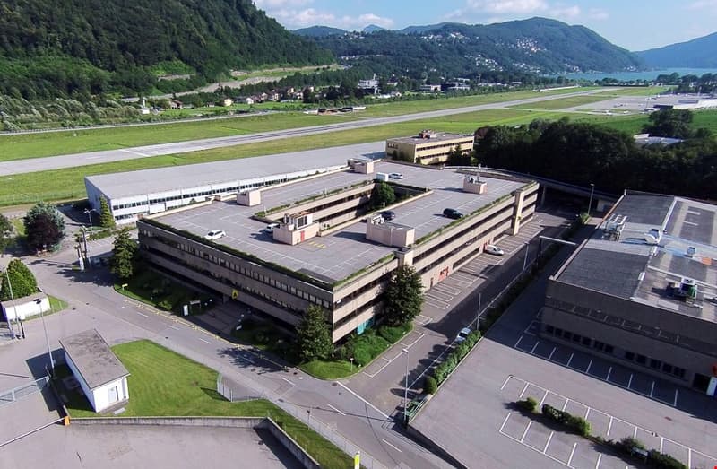 BIOGGIO - AFFITTASI AMPIO UFFICIO IN POSIZIONE STRATEGICA (rif. 013) (15)