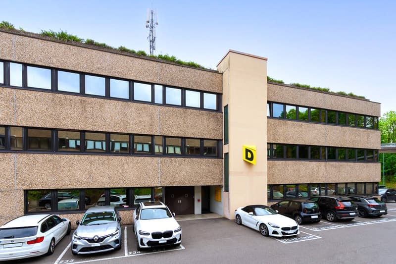 BIOGGIO - AFFITTASI AMPIO UFFICIO IN POSIZIONE STRATEGICA (rif. 013) (13)