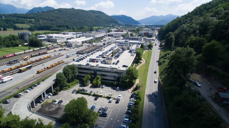 LUGANO NORD-AFFITTASI UFFICIO ARREDATO POSIZIONE STRATEGICA (rif. 97) (15)