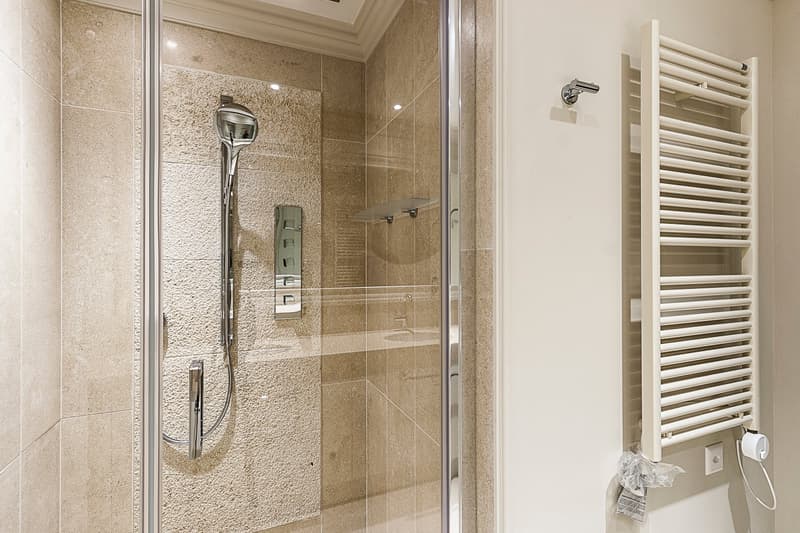 COLLINA D'ORO - AFFITTASI INCANTEVOLE APPARTAMENTO CON GIARDINO PRIVATO (rif. 002) (9)