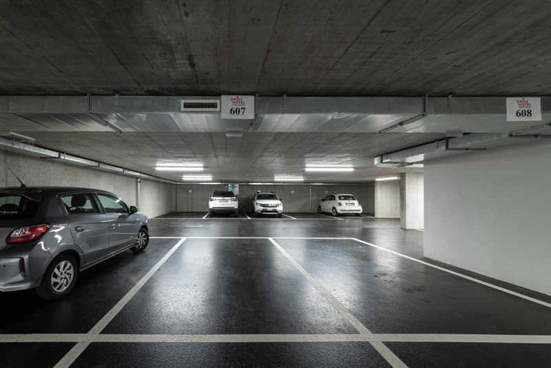 LUGANO, CORSO ELVEZIA 35 - AFFITTASI POSTI AUTO INTERNI (3)