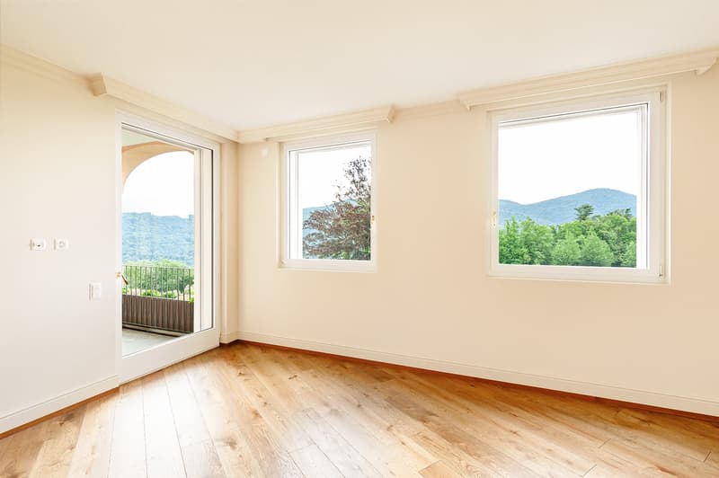COLLINA D'ORO-AGRA - Lussuoso appartamento di 276 mq con ampia loggia e vista lago (Rif. 303) (8)