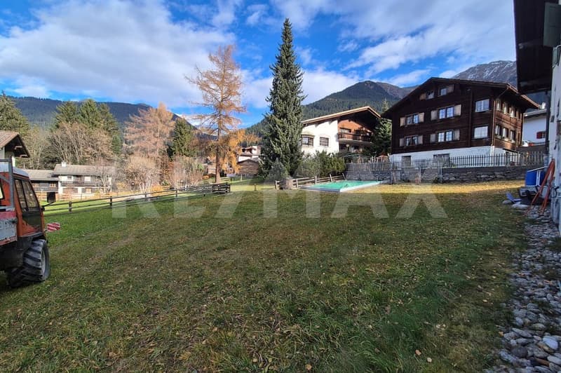 Mehrfamilienhaus mit Umschwung (7)
