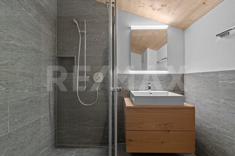 Energiebewusst wohnen! Garglas.ch - 4½-Zimmer-Dachwohnung E11 mit Anteil an Solarkraft (7)