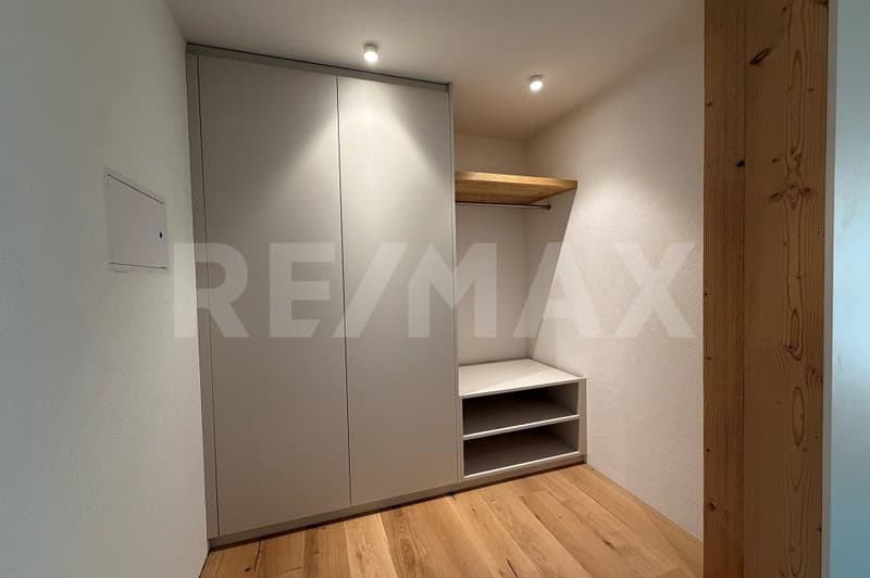 3.5-Zimmer-Wohnung in Klosters hochwertig saniert mit Chalet-Charme (5)