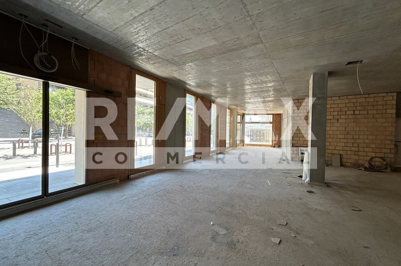 Espace commercial attractif n° B en construction brute - possibilités d'utilisation polyvalentes (6)