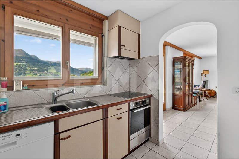 3½-Zimmer-Wohnung mit schöner Bergsicht, Sonne und ruhiger Lage in St. Peter / Arosa (3)